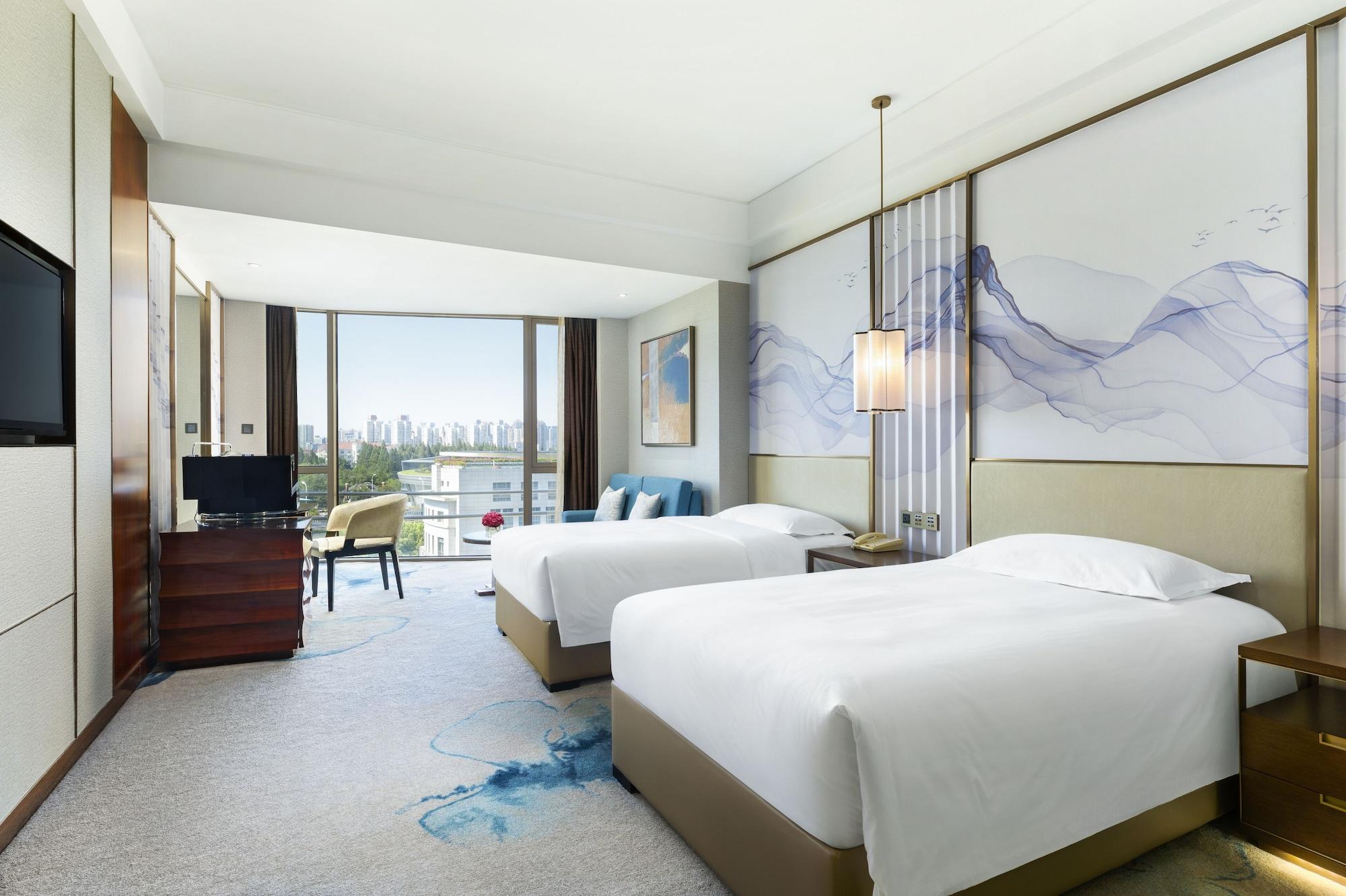 Grand Millennium Hongqiao Hotel