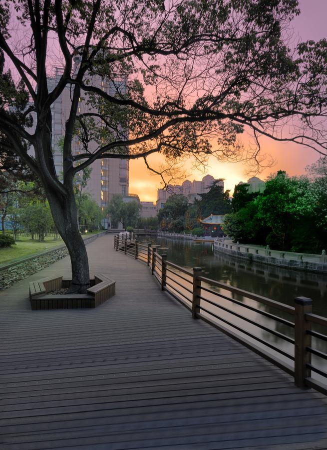 Grand Millennium Hongqiao Hotel 5*