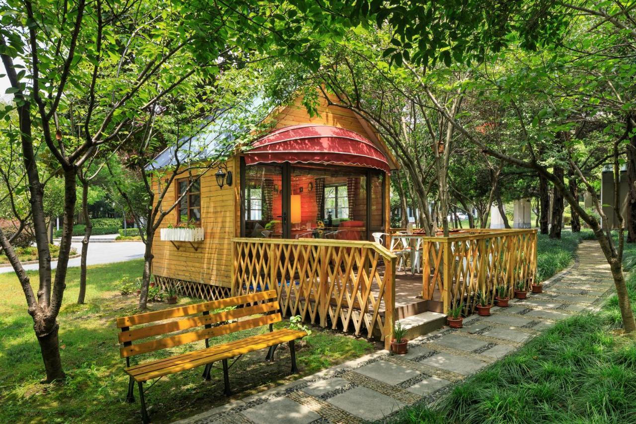 แกรนด์ มิลเลเนียม หงเฉียว โรงแรม 5*