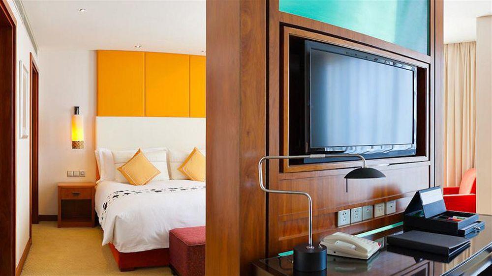 Grand Millennium Hongqiao 5*
